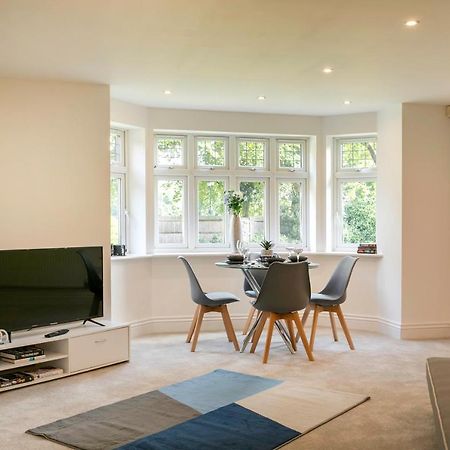 ✰Onpoint -Large 2 Bedroom Apt With Parking!✰ Nottingham Eksteriør billede