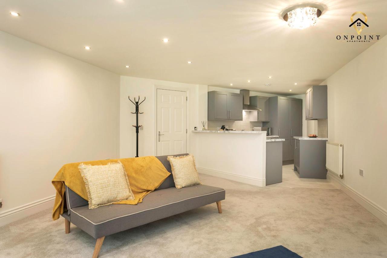 ✰Onpoint -Large 2 Bedroom Apt With Parking!✰ Nottingham Eksteriør billede