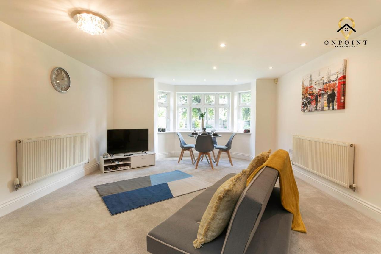 ✰Onpoint -Large 2 Bedroom Apt With Parking!✰ Nottingham Eksteriør billede