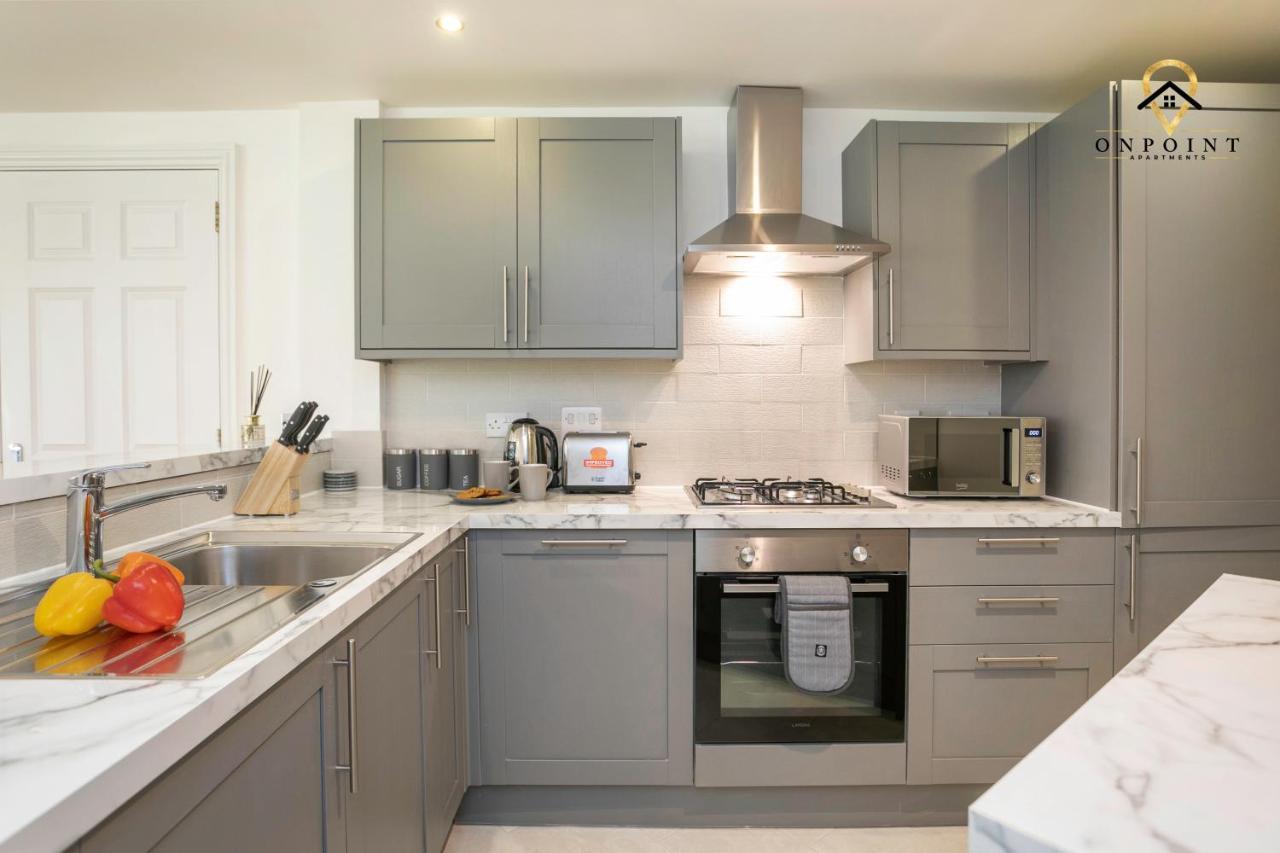 ✰Onpoint -Large 2 Bedroom Apt With Parking!✰ Nottingham Eksteriør billede