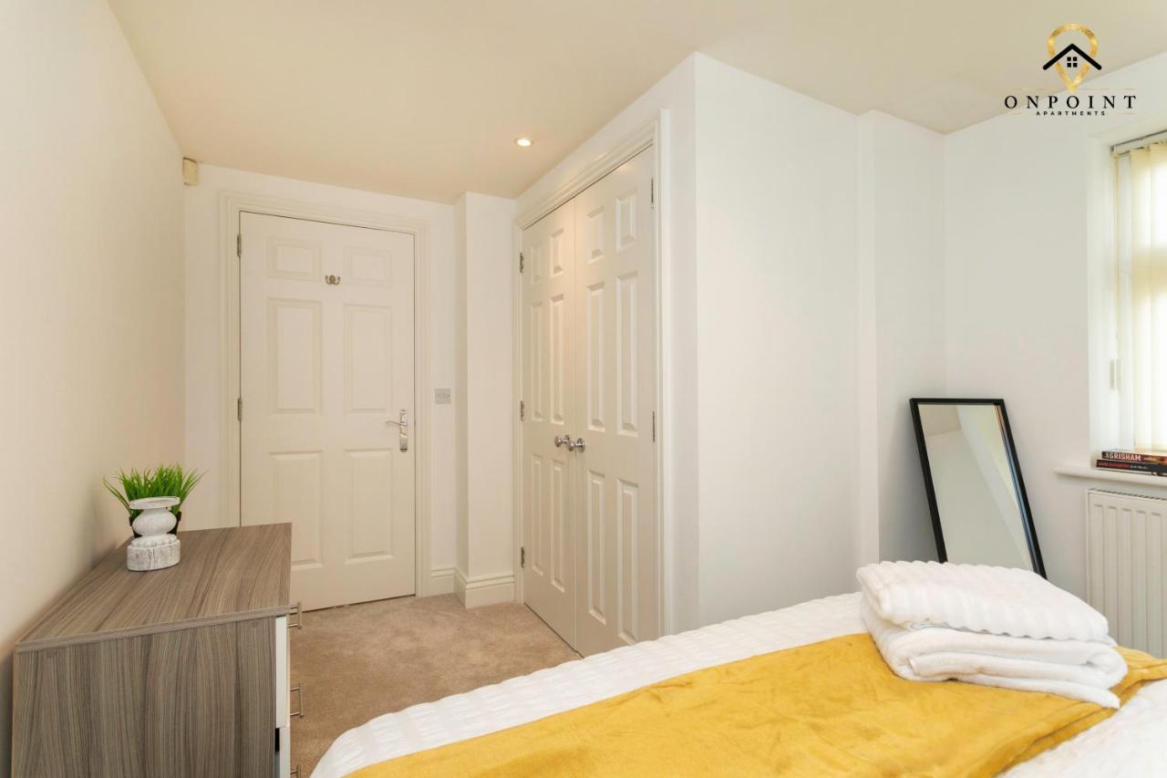 ✰Onpoint -Large 2 Bedroom Apt With Parking!✰ Nottingham Eksteriør billede