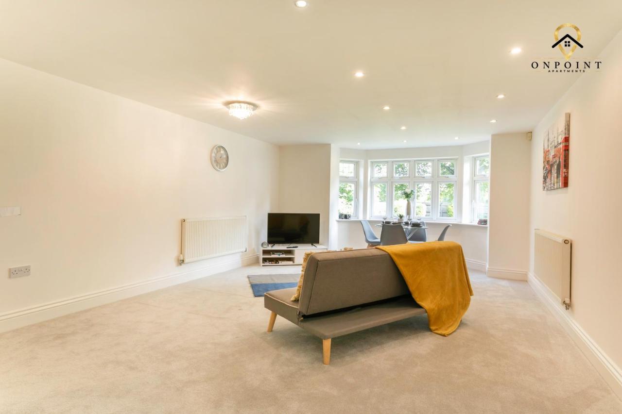 ✰Onpoint -Large 2 Bedroom Apt With Parking!✰ Nottingham Eksteriør billede