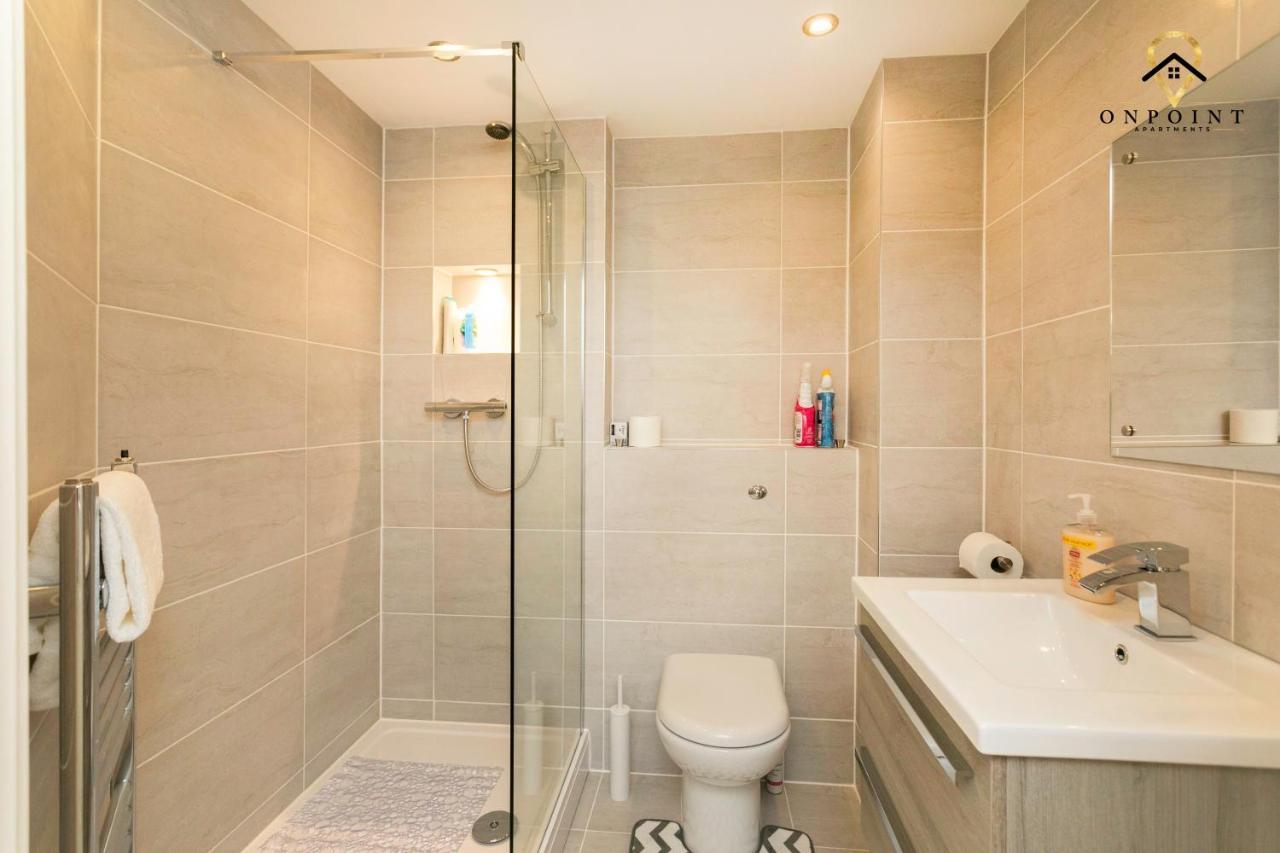 ✰Onpoint -Large 2 Bedroom Apt With Parking!✰ Nottingham Eksteriør billede