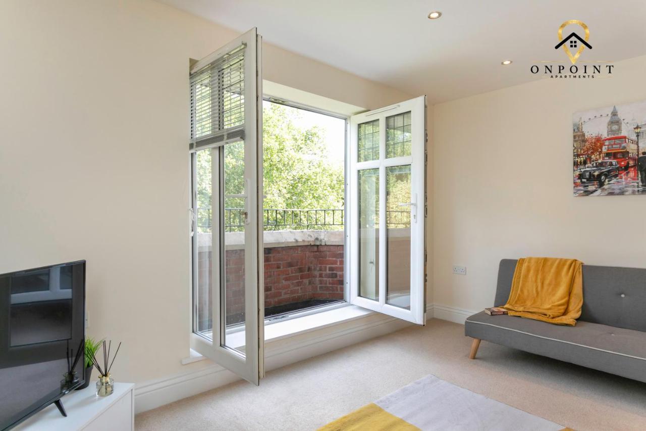 ✰Onpoint -Large 2 Bedroom Apt With Parking!✰ Nottingham Eksteriør billede