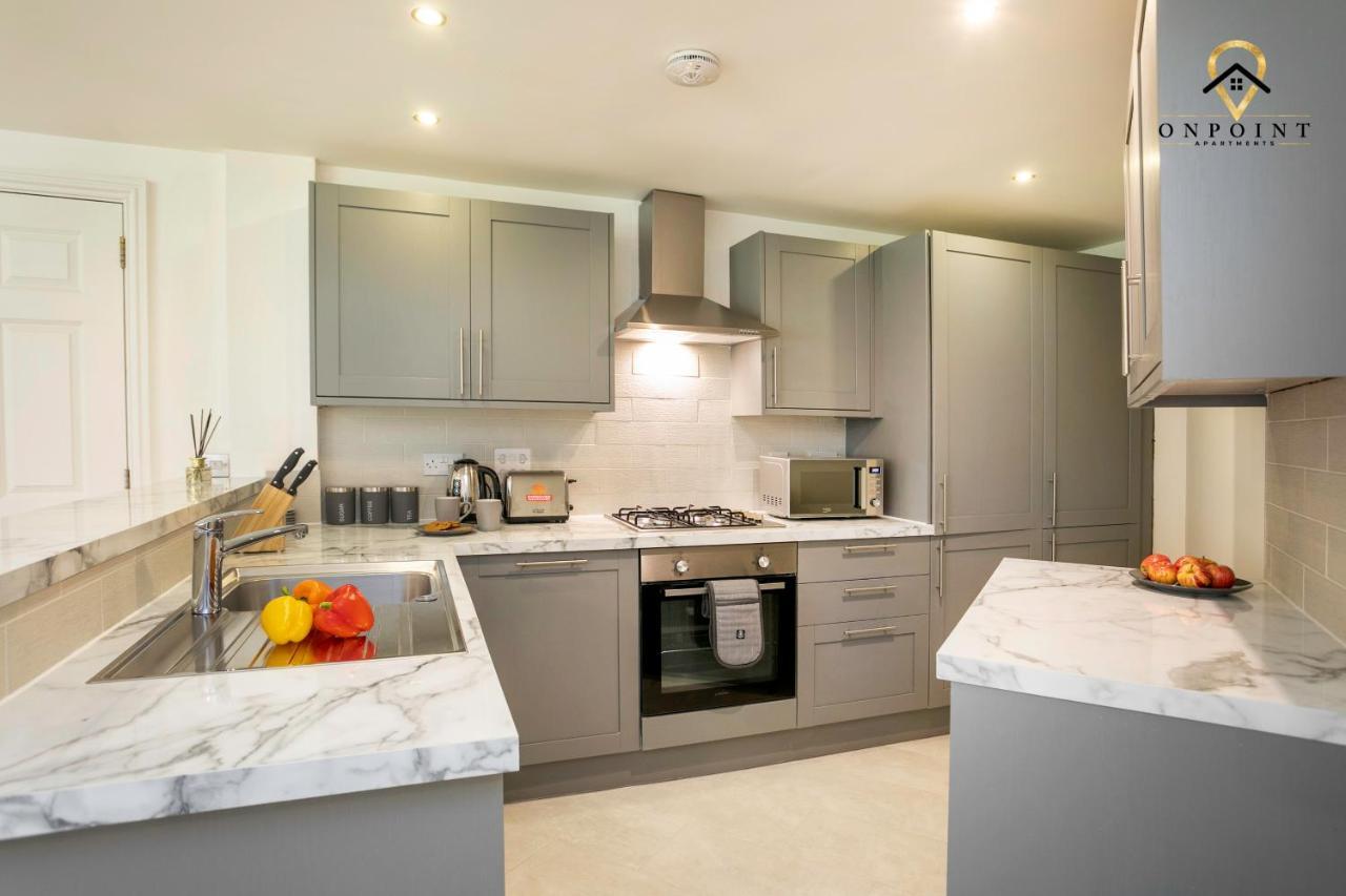 ✰Onpoint -Large 2 Bedroom Apt With Parking!✰ Nottingham Eksteriør billede