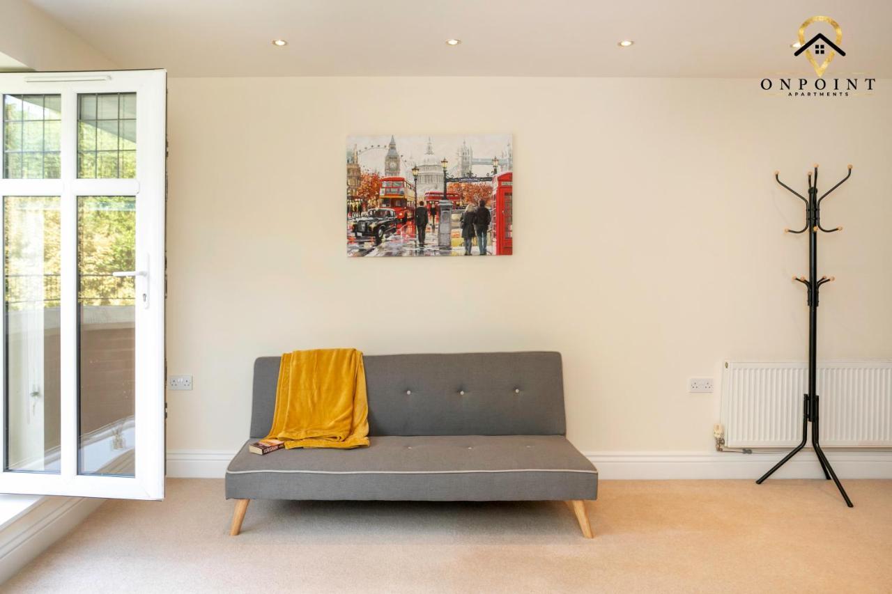 ✰Onpoint -Large 2 Bedroom Apt With Parking!✰ Nottingham Eksteriør billede