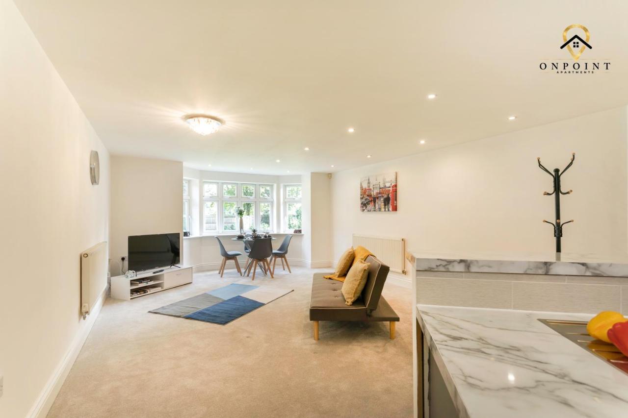 ✰Onpoint -Large 2 Bedroom Apt With Parking!✰ Nottingham Eksteriør billede