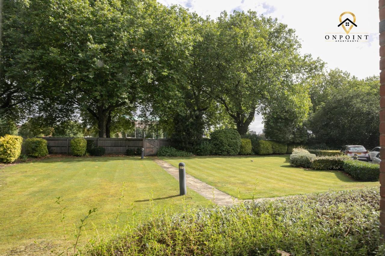✰Onpoint -Large 2 Bedroom Apt With Parking!✰ Nottingham Eksteriør billede
