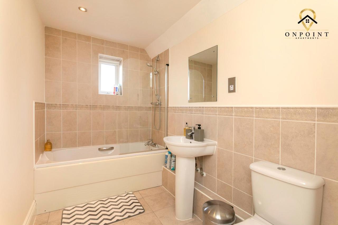 ✰Onpoint -Large 2 Bedroom Apt With Parking!✰ Nottingham Eksteriør billede