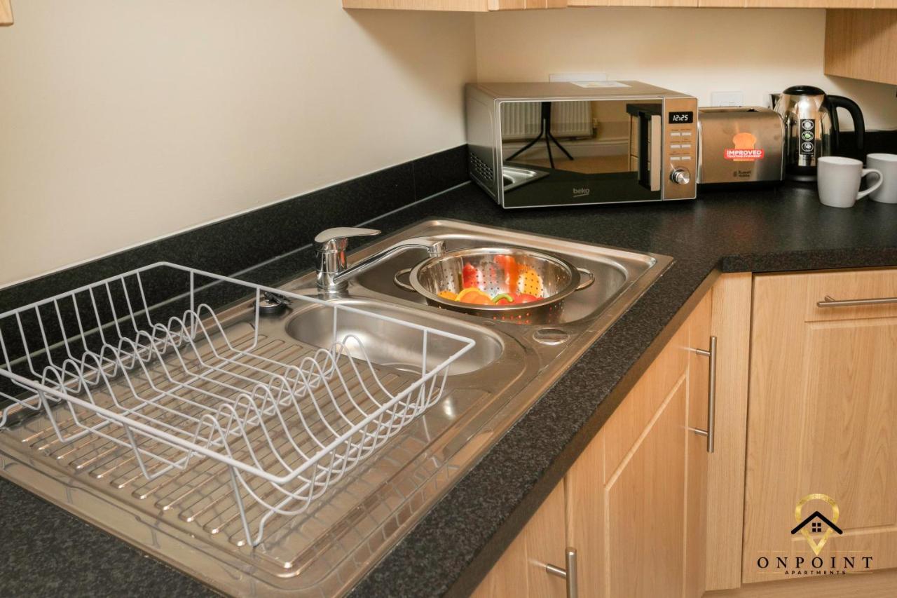 ✰Onpoint -Large 2 Bedroom Apt With Parking!✰ Nottingham Eksteriør billede